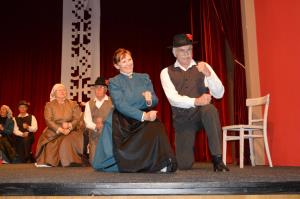 Območno srečanje odraslih folklornih skupin 8